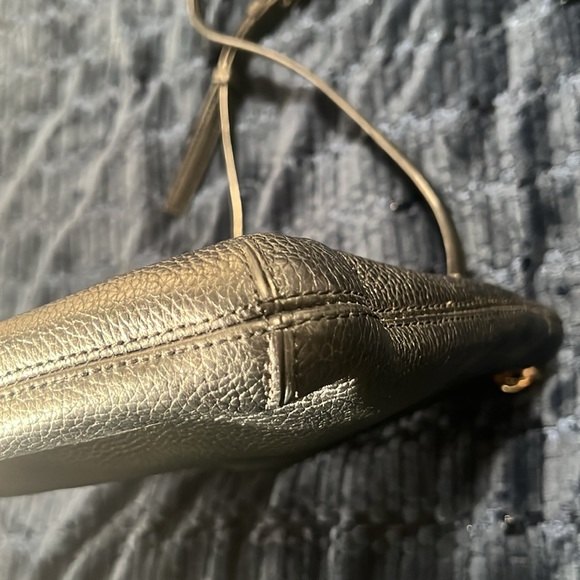 Pre- loved Michael Kors black leather Crossbody - Picture 4 of 9